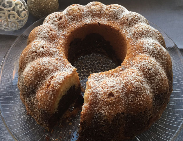 Sitruunalla maustettu tiikerikakku