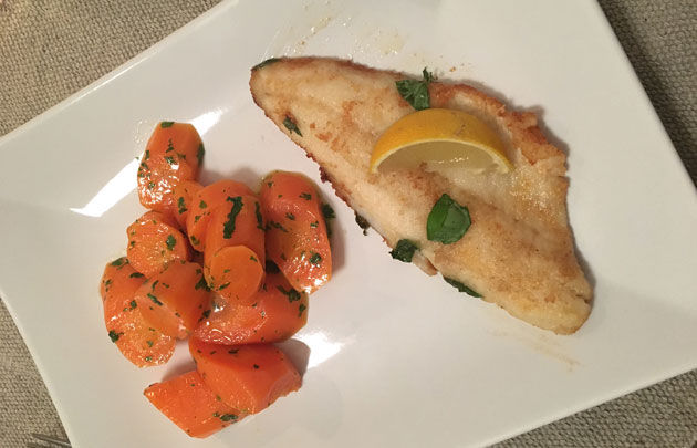 Basilikavoissa paistettua kuhaa ja yrttiporkkanoita