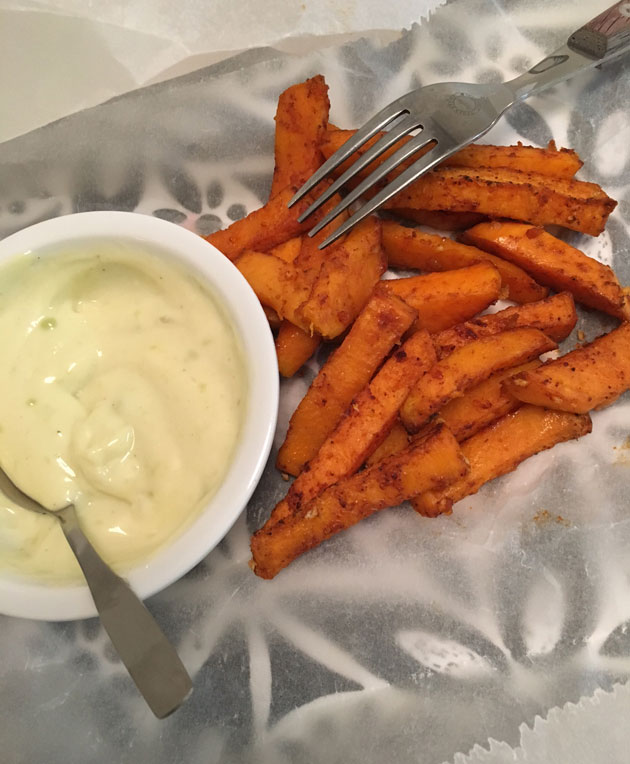 Bataattiranskalaiset ja wasabimajoneesi