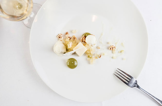 Viking Linen kasvismenun omenajäädykejälkiruoka