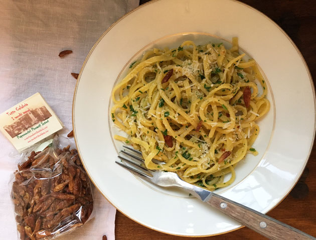 Köyhän miehen pasta – pasta aglio, olio e&nbsp;peperoncino