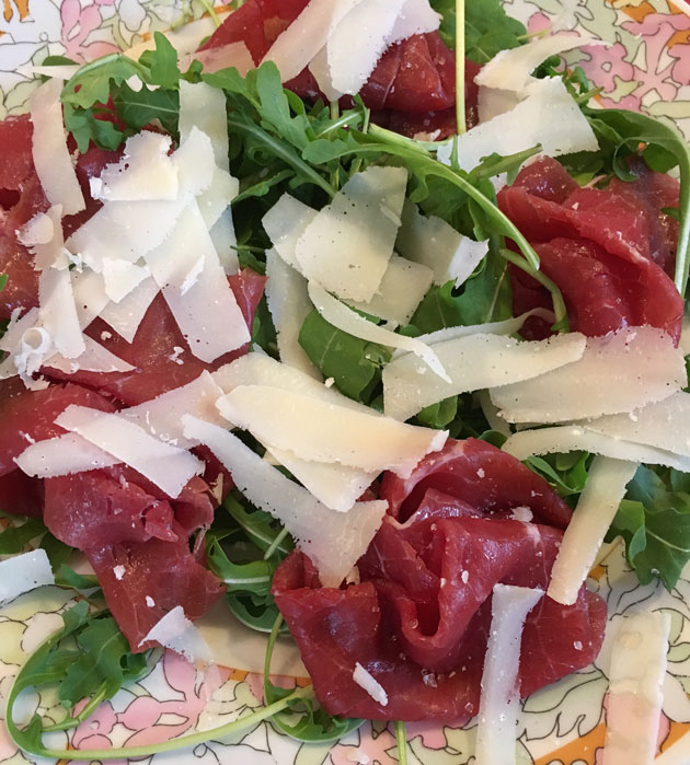 Bresaola, rucola, parmesaani