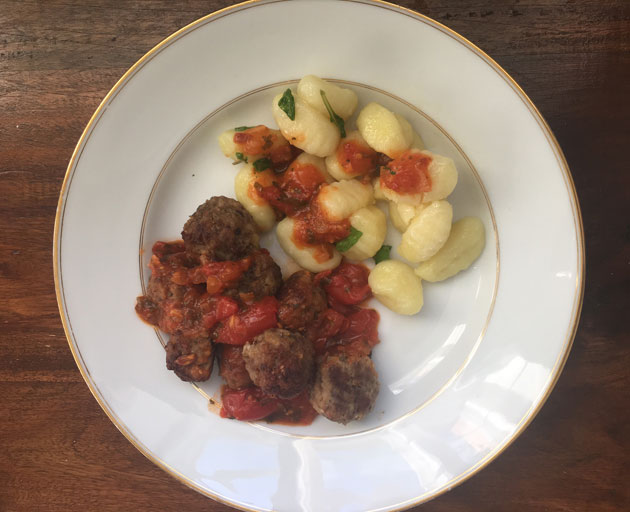 Testauksessa HK:n Sportti-jauheliha 5 %: Lihapullat välimerellisin&nbsp;höystein