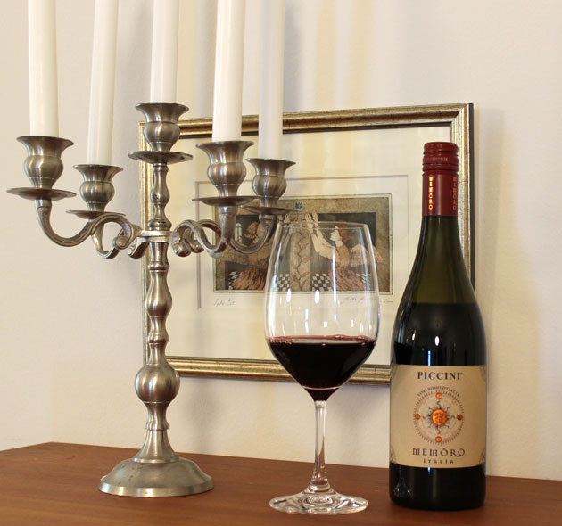 Perjantai-illan antipasti ja lasissa Piccini Memŏro&nbsp;Rosso