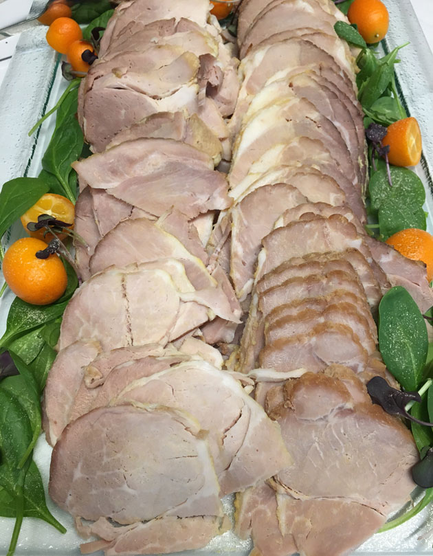 HK joulukinkku viipaleina