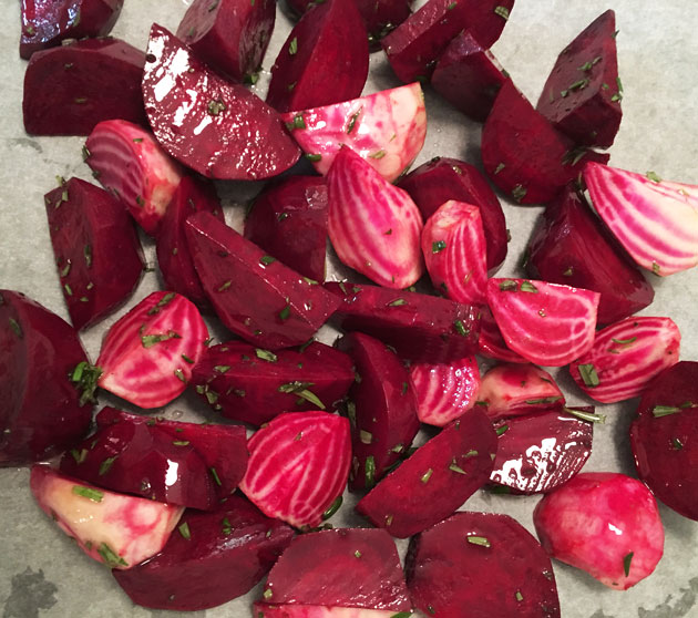 Uunissa paahdetut punajuuret