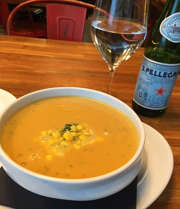 Ravintola Zum Beispiel: soppalounaalla&nbsp;Porvoossa