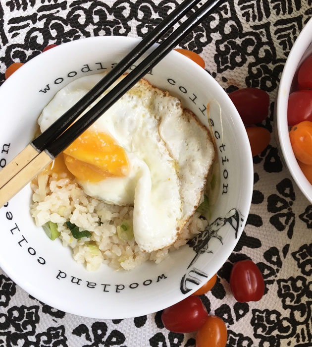 Helppo ja nopea paistettu riisi &&nbsp;kananmuna