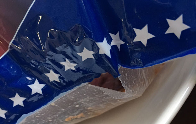 HK:n Amerikan mikropekonipakkaus kypsennyksen jälkeen