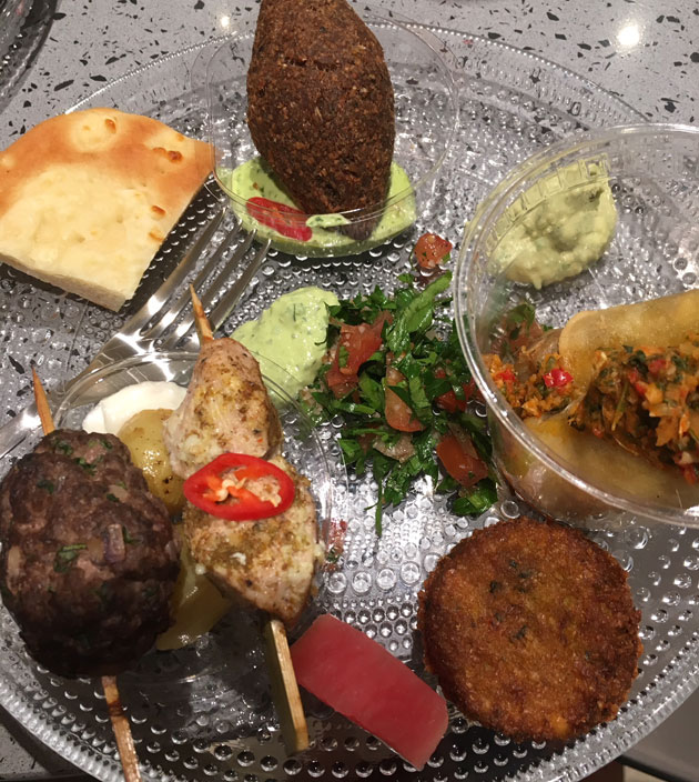 Maistelua Comptoir Farouge