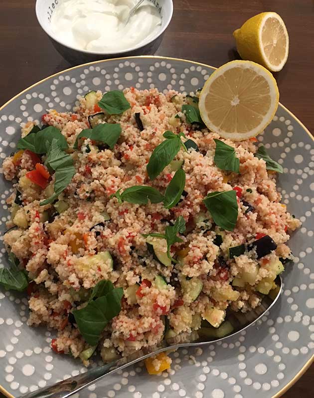 Maukas kuskus – munakoisoa, kesäkurpitsaa, paprikaa ja tietysti&nbsp;chiliä