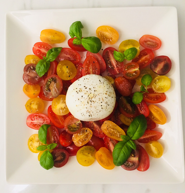 Burrata sulaa suuhun