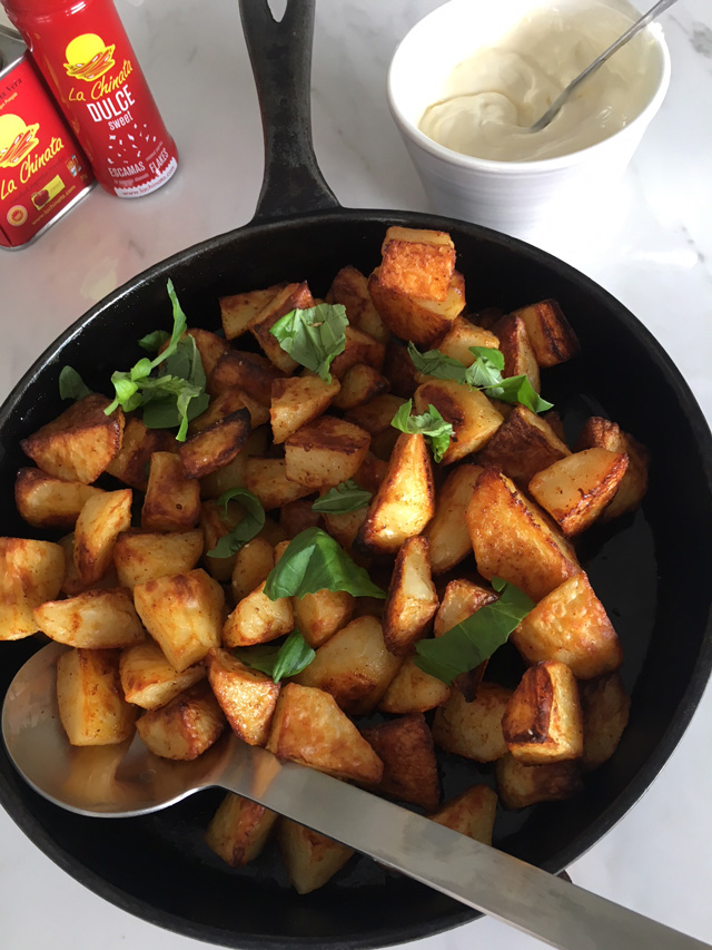Patatas bravas – tapasperunat, joissa on mukana&nbsp;maku