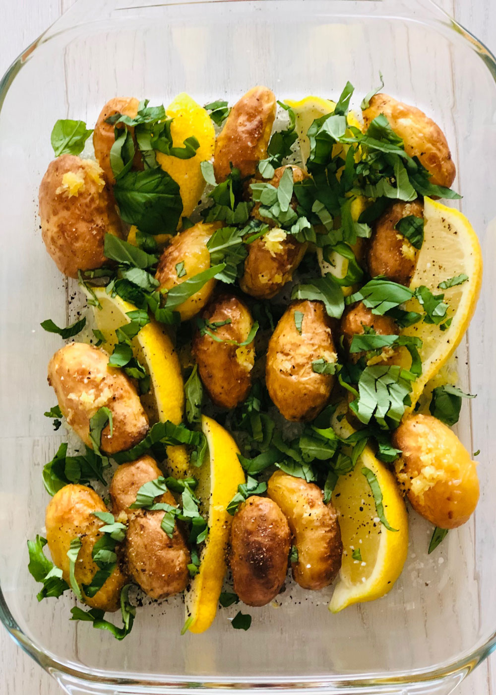 Paahdetut sitruunaperunat