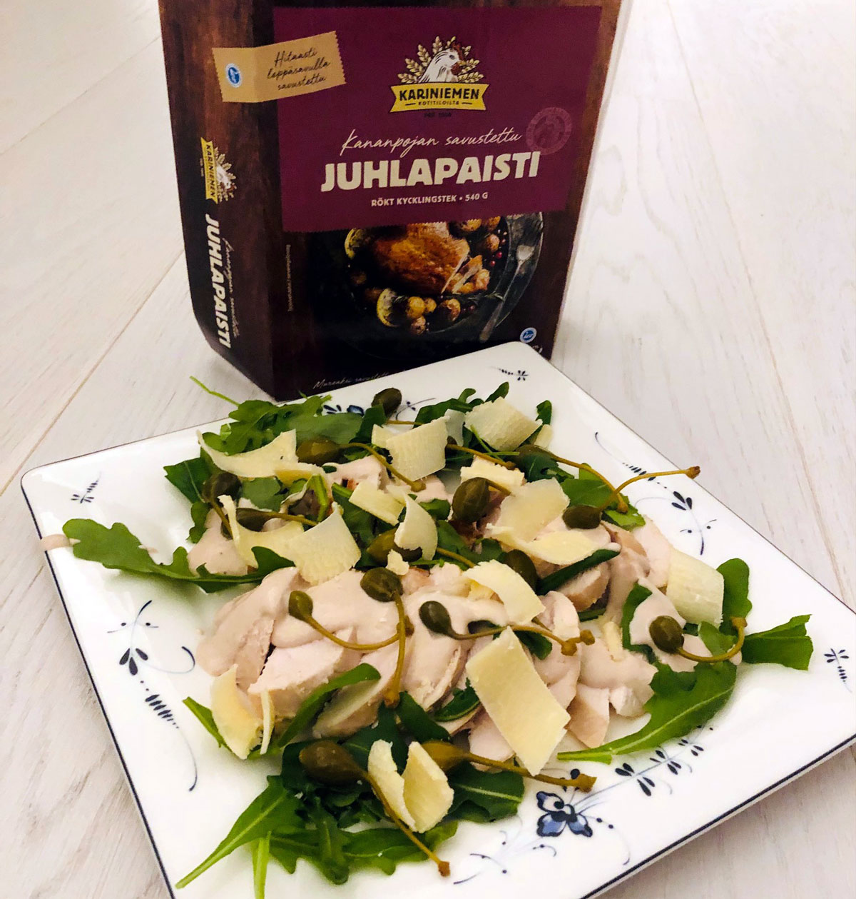 Kananpojan savustettu juhlapaisti ja tonnatokastike