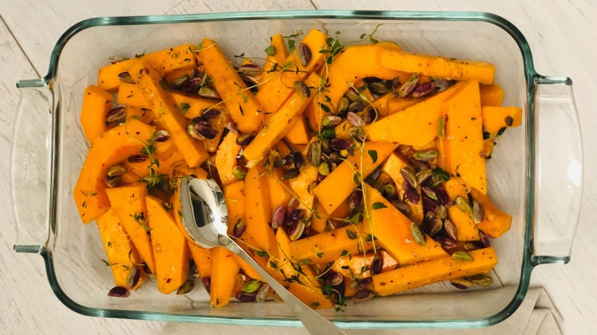 Paahdetut myskikurpitsat ja hunajaiset pistaasipähkinät