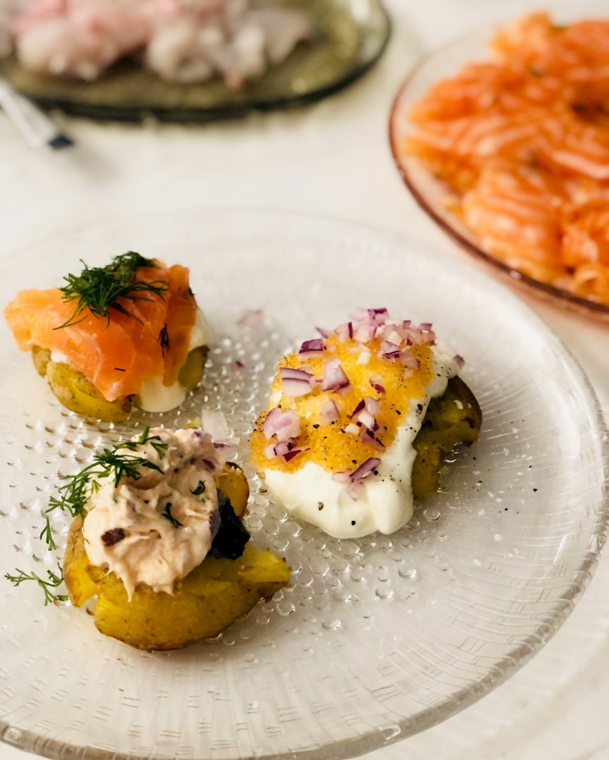 Litistetyt perunat kolmella&nbsp;täytteellä