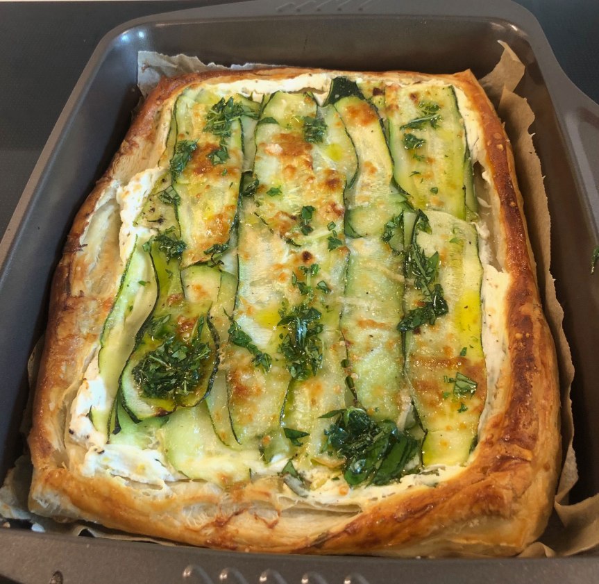 Ricotta-kesäkurpitsapiirakka