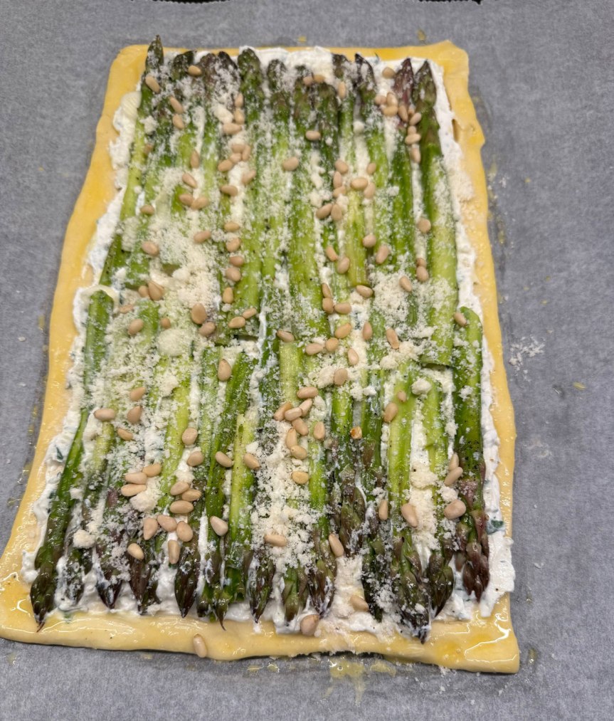 Parsapiirakka ennen uunia