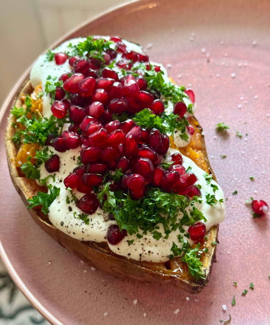 Täytetyt bataatit Uunibataatit